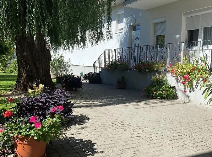 Gaestehaus & Weingut Klein Illmitz